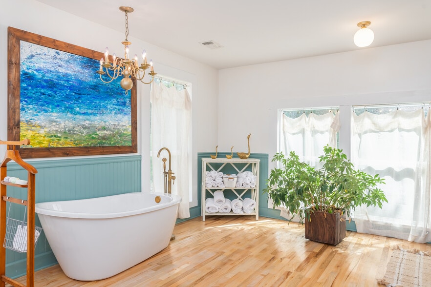 More Photos Of 401 E Bridge St, Wetumpka Specialty For Sale