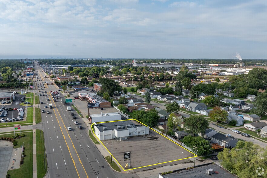 More Photos Of 27253 Van Dyke Ave, Warren Medical For Lease