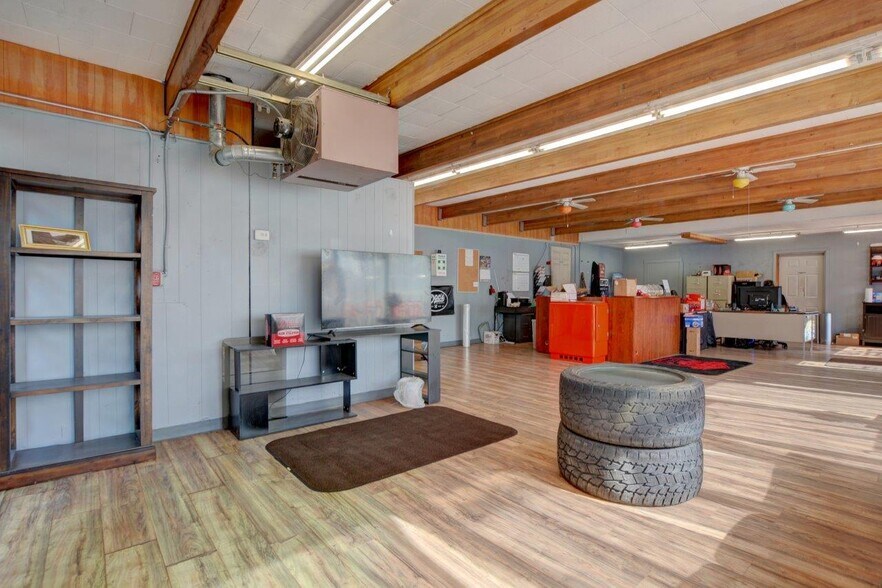 More Photos Of 606 S 6th St, Klamath Falls Specialty For Sale