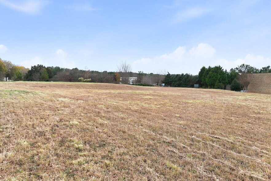More Photos Of 4129 Industry Way, Flowery Branch Land For Lease