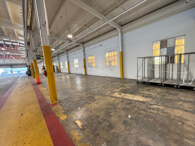 More Photos Of 3850 Santa Fe Ave, Vernon Manufacturing For Lease