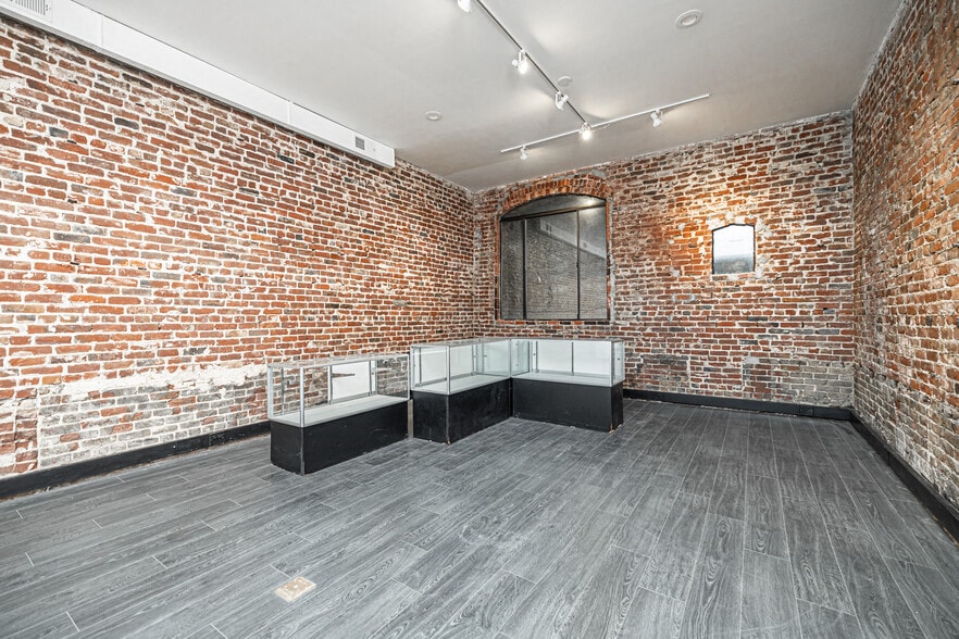 More Photos Of 1006-1008 Sutter St, San Francisco Storefront Retail Residential For Sale