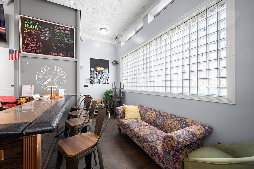 More Photos Of 4727 University Ave, San Diego Restaurant For Sale