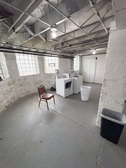 More Photos Of 303 Stone St, Joliet Multifamily For Sale