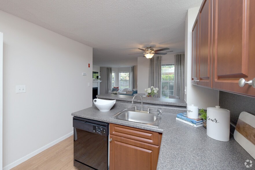 More Photos Of 100 Elena St, Cranston Apartments For Sale