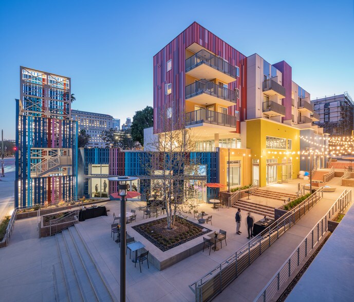 Primary Photo Of 555 N Spring St, Los Angeles Apartments For Lease