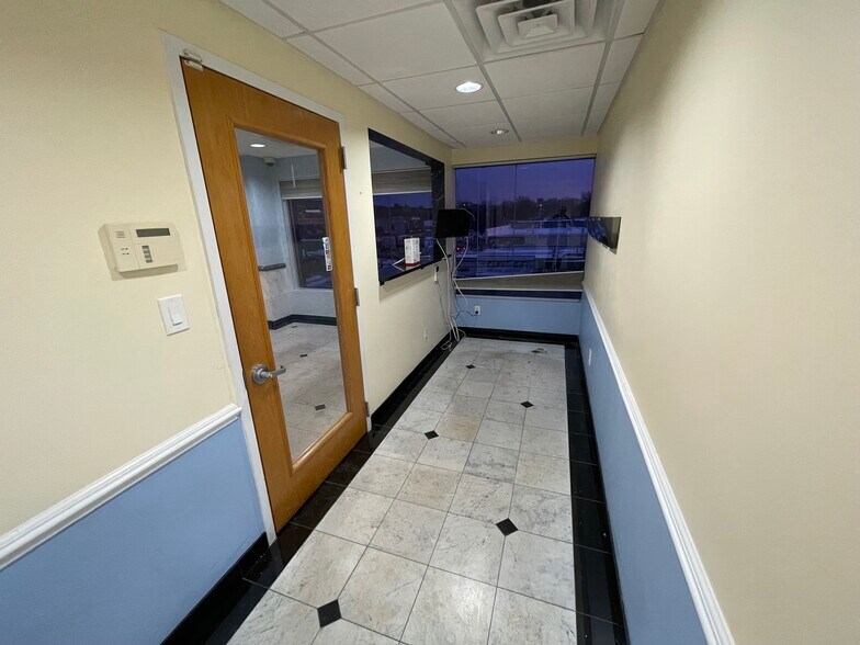 More Photos Of 3041 Avenue U, Brooklyn Medical For Lease