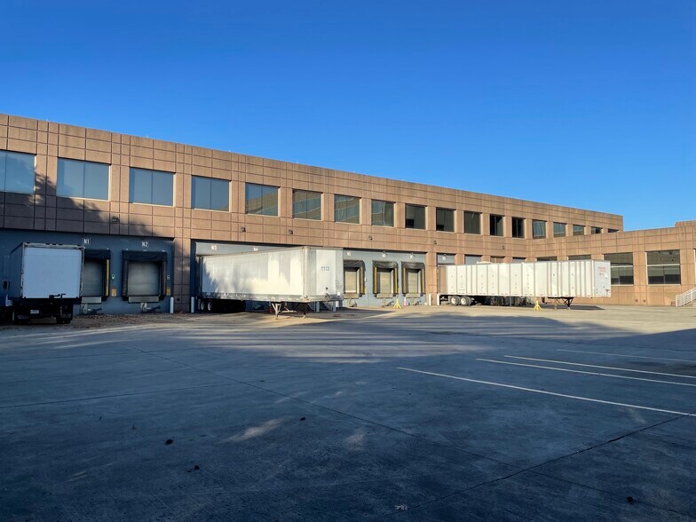 More Photos Of 901 Explorer Blvd NW, Huntsville Office For Lease