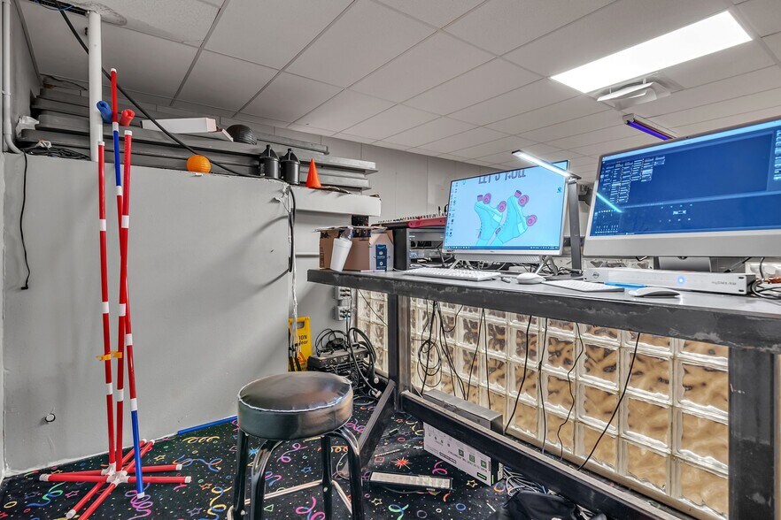 More Photos Of 7628 Corina Dr, Fort Worth Skating Rink For Sale