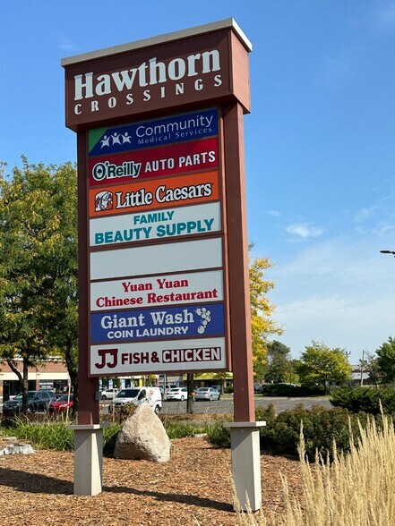 More Photos Of 1010-1030 W Broadway Ave, Minneapolis Freestanding For Lease
