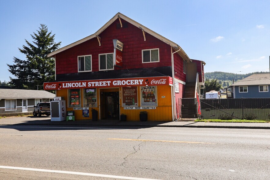 Primary Photo Of 814 Lincoln St, Hoquiam General Retail For Sale