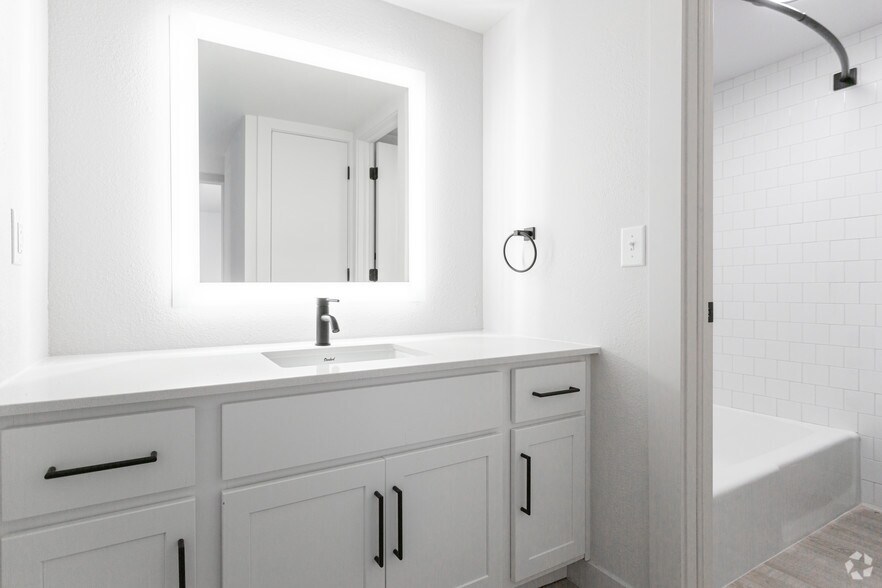 More Photos Of 107 N B St, Salt Lake City Apartments For Sale