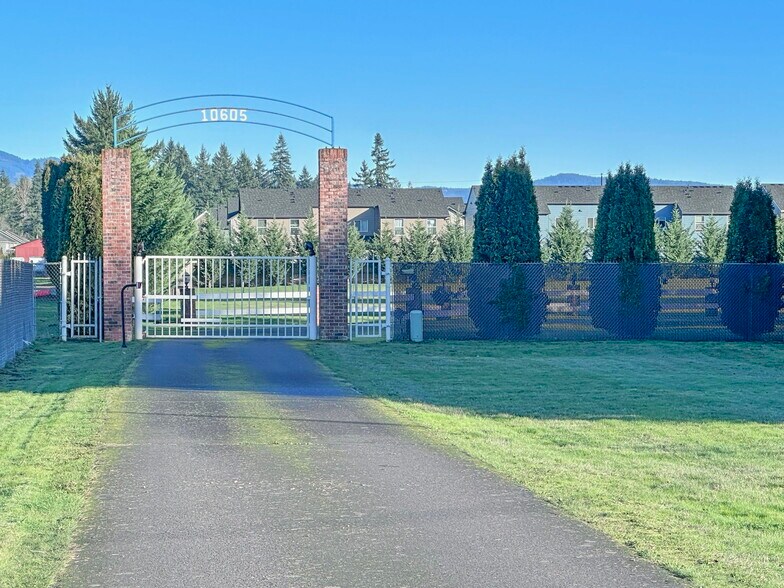 More Photos Of 10605 NE 117th Ave, Vancouver Industrial For Sale