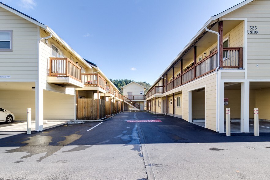More Photos Of 305-335 Union St, Arcata Apartments For Sale