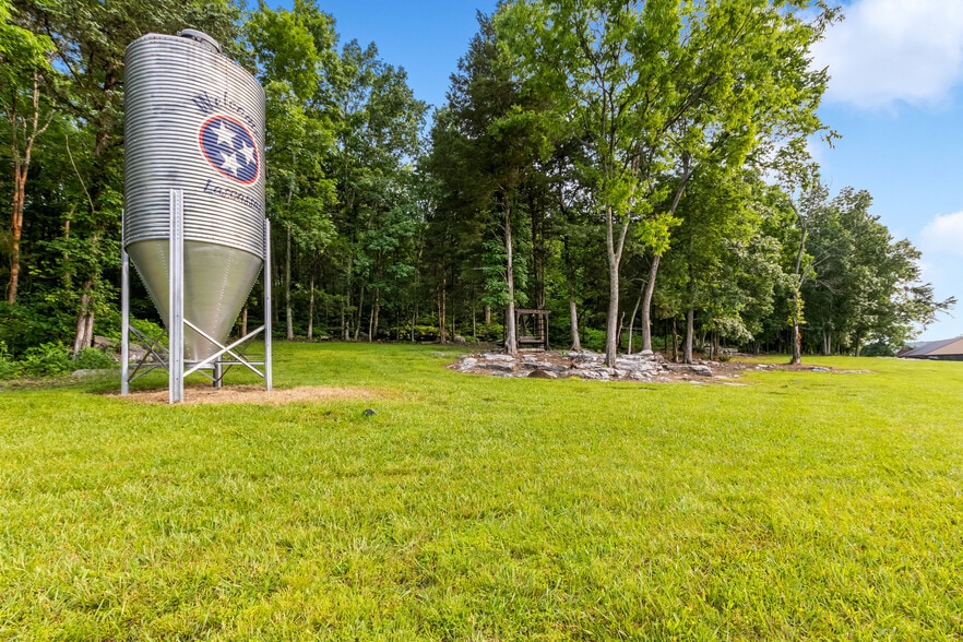 More Photos Of 1049 Oregon Rd, Lascassas Specialty For Sale