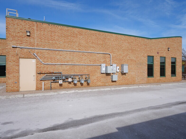 More Photos Of 3200 Deziel Dr, Windsor Unknown For Lease