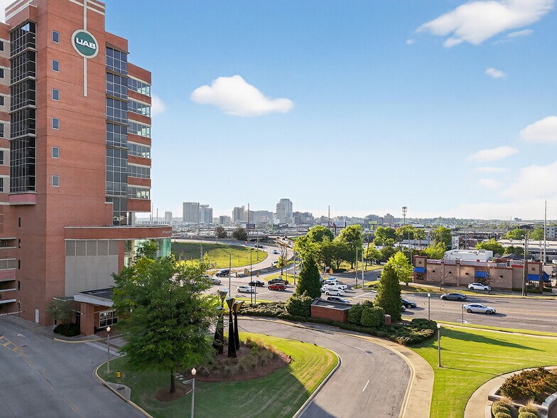 More Photos Of 800 Saint Vincents Dr, Birmingham Medical For Lease