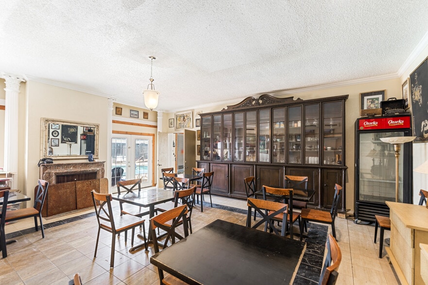 More Photos Of 630 Banyan Beach Dr, Port Aransas Hotel For Sale