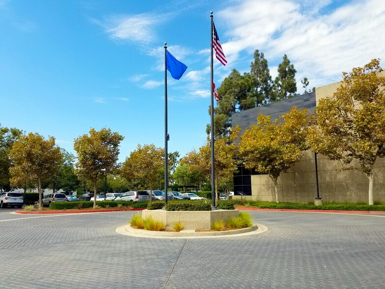 More Photos Of 2530 Red Hill Ave, Santa Ana Office For Lease