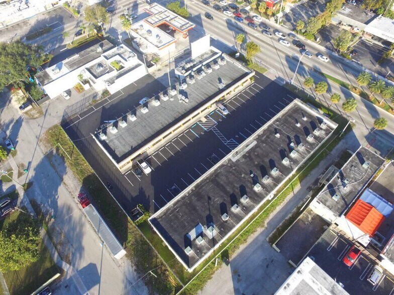 More Photos Of 20-68 NE 167th St, Miami Unknown For Lease