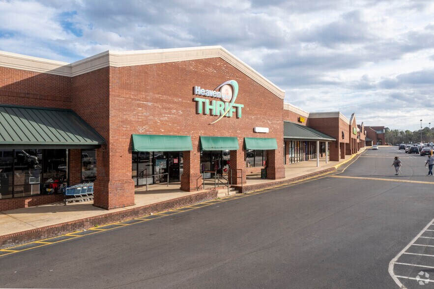 More Photos Of 1671-1691 Center Point Pky, Birmingham Unknown For Lease