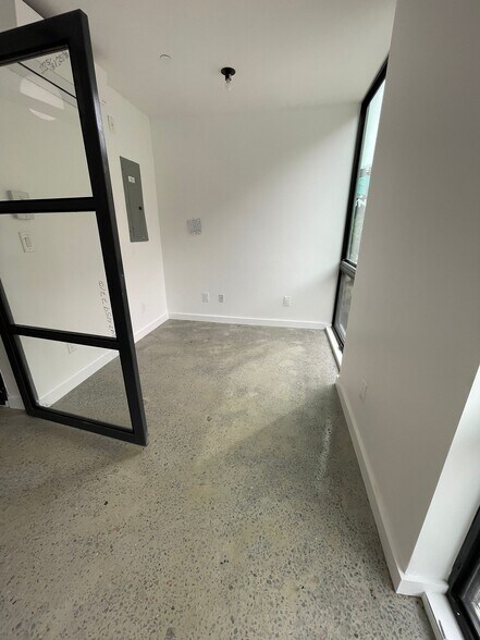 More Photos Of 463 Pulaski St, Brooklyn Medical For Lease
