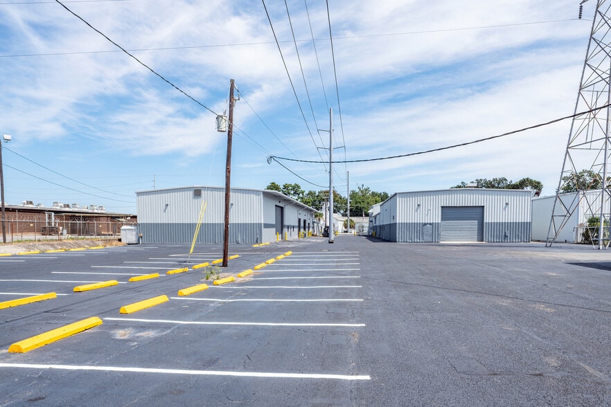 More Photos Of 3567 Meeting Street Rd, North Charleston Unknown For Lease