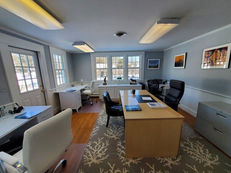 More Photos Of 476 MA-28, Harwich Port Office For Sale