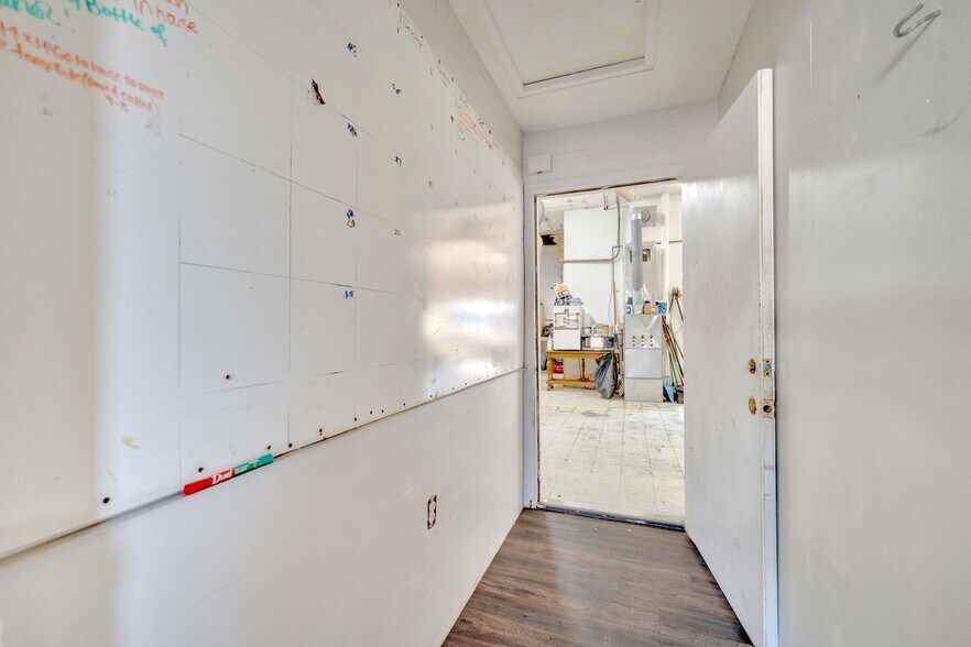 More Photos Of 343 Sullivan St, Kingsport Storefront For Sale
