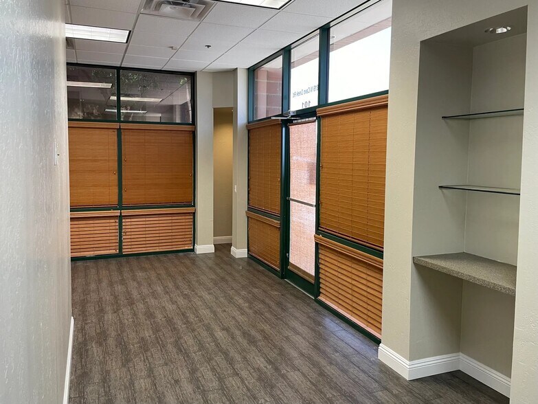 More Photos Of 20819 N Cave Creek Rd, Phoenix Office For Lease