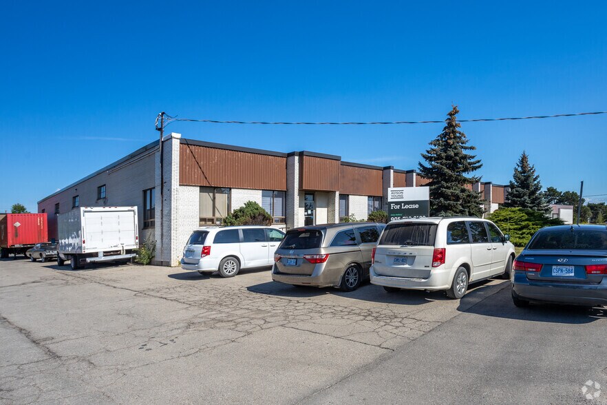 Primary Photo Of 1025 Rangeview Rd, Mississauga Warehouse For Lease