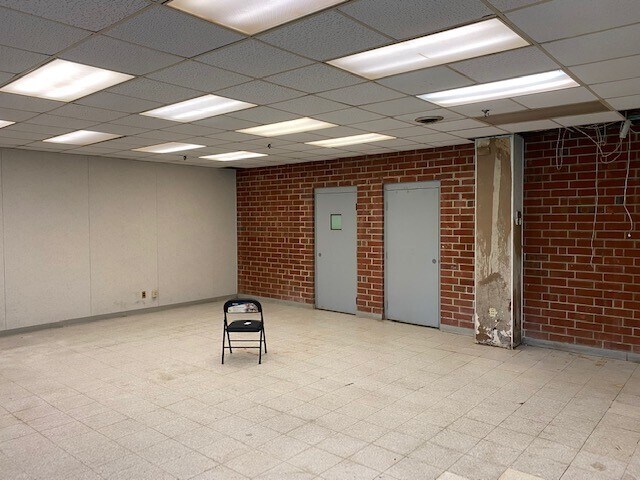 More Photos Of 6030 US Highway 301 N, Elm City Distribution For Lease