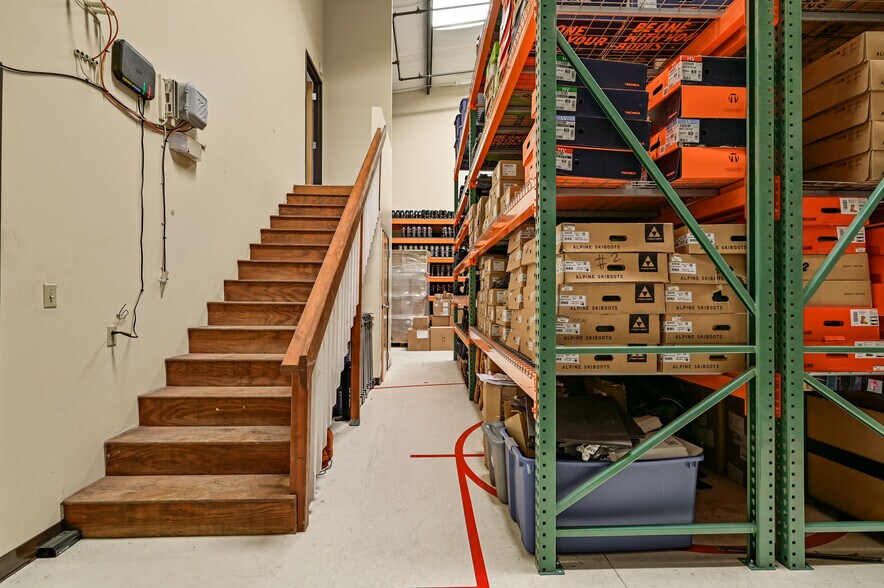 More Photos Of 21 Bisbee Ct, Santa Fe Warehouse For Sale