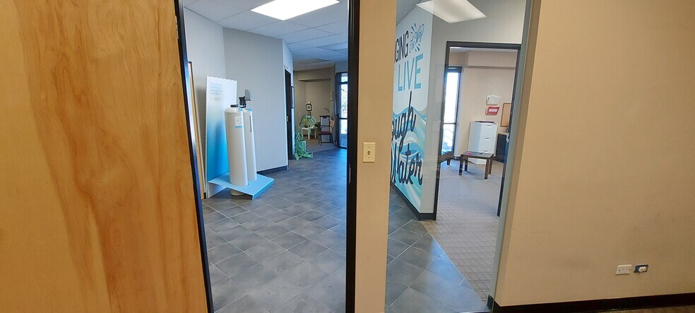 More Photos Of 7399 S Tucson Way, Centennial Flex For Lease