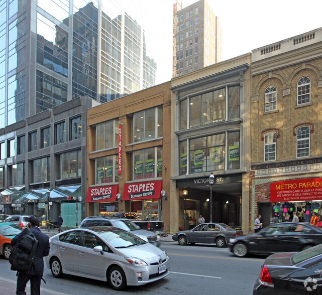 Primary Photo Of 85-89 Yonge St, Toronto Storefront For Lease