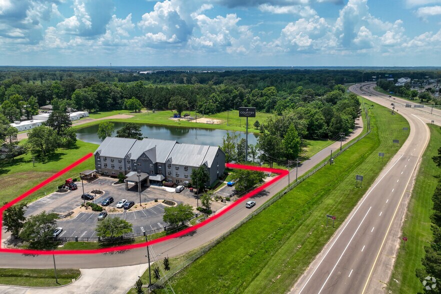 More Photos Of 3051 White Blvd, Pearl Hotel For Sale
