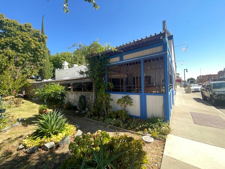 More Photos Of 7-9 Main St, Isleton Storefront Retail Residential For Sale