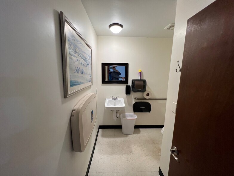 More Photos Of 911 Sunrise Blvd, Fort Pierce Religious Facility For Sale