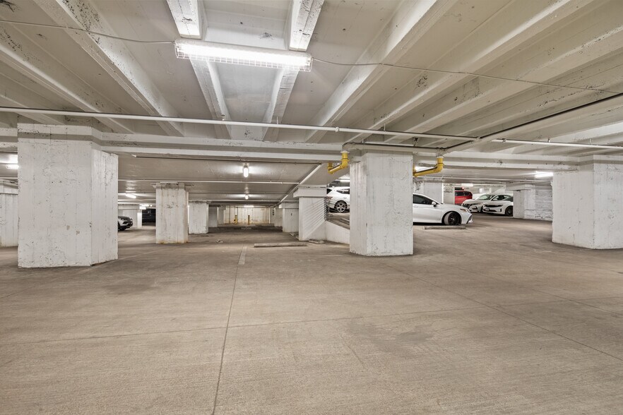 More Photos Of 812 Olive St, Saint Louis Office For Lease