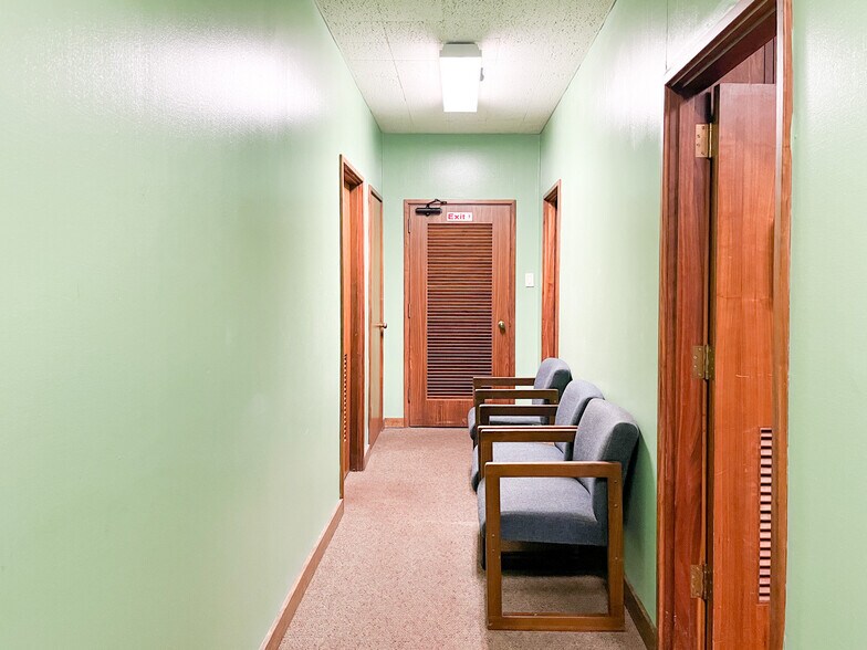 More Photos Of 4750 North Blvd, Baton Rouge Medical For Sale