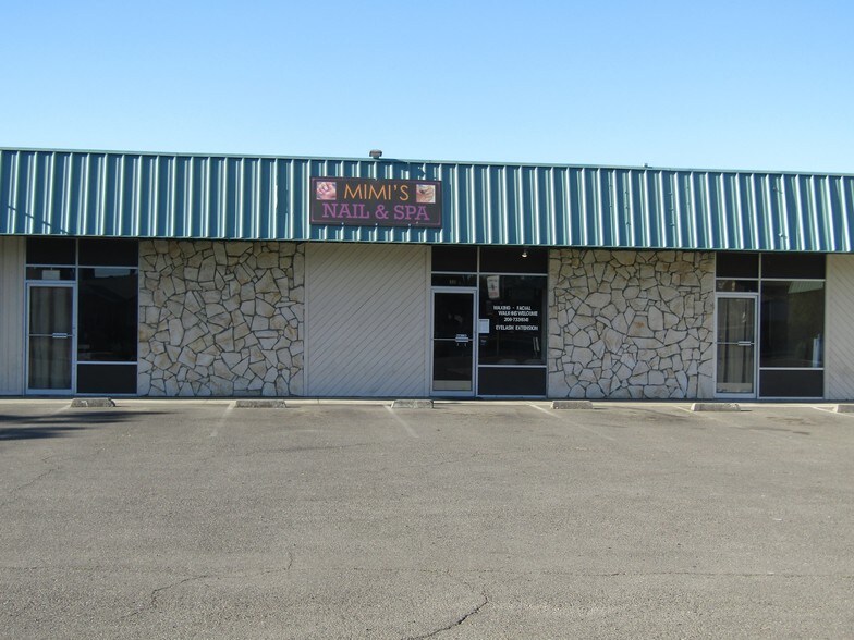 More Photos Of 680 South Ave, Gustine General Retail For Lease