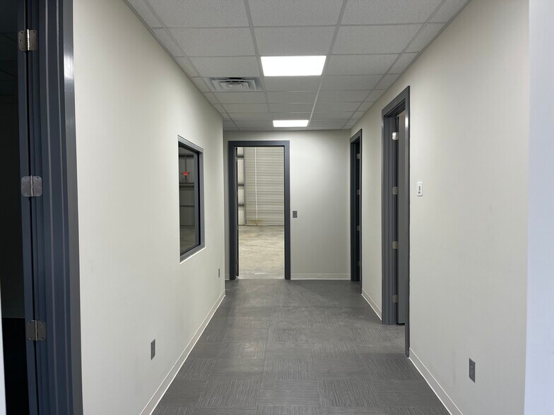 More Photos Of 28408 Sweetgum Rd, Magnolia Warehouse For Lease