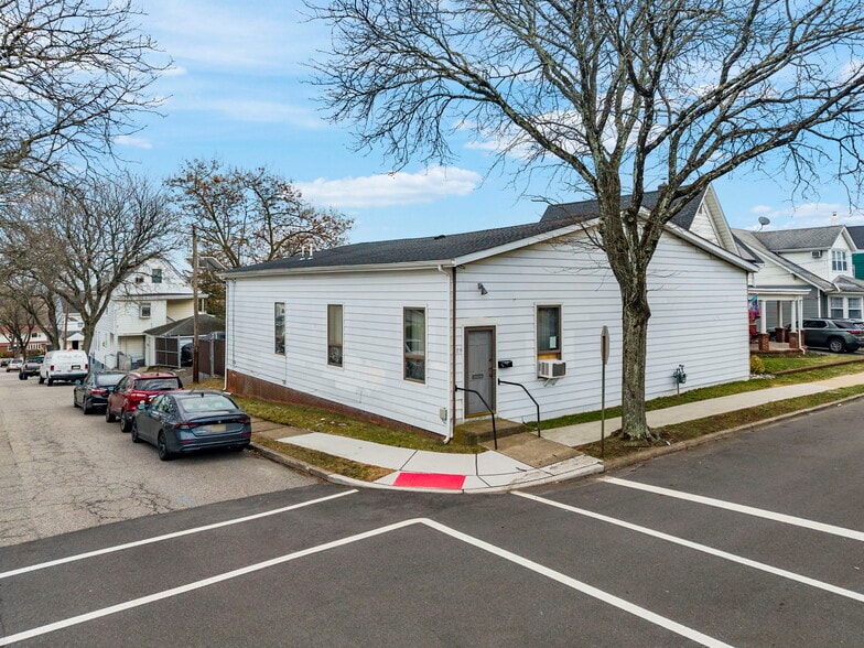 Primary Photo Of 29 Summit Ave, Clifton Office For Sale