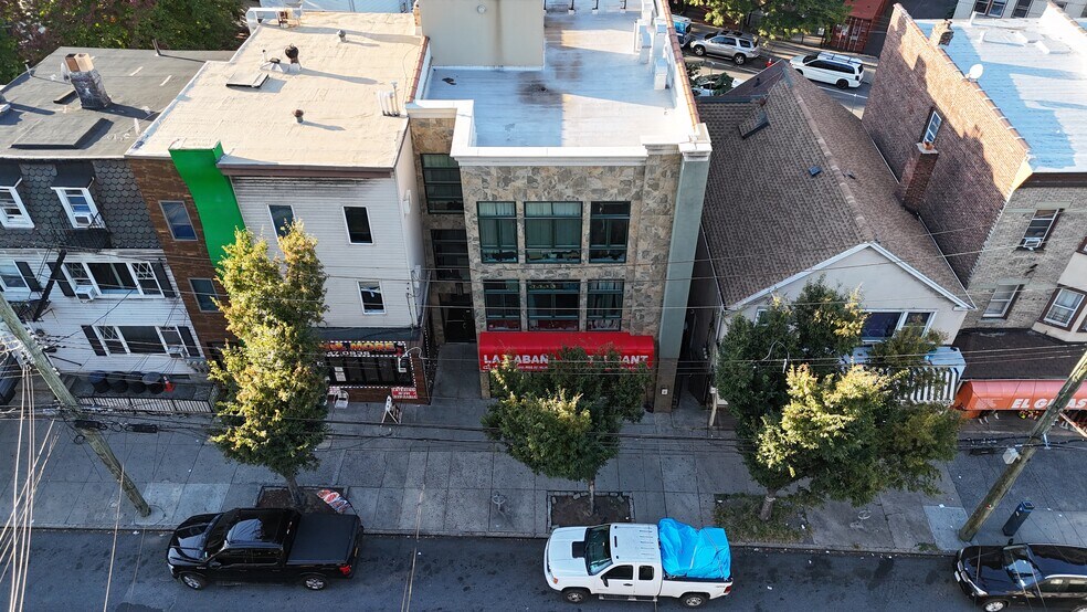 Primary Photo Of 97 Victory Blvd, Staten Island Apartments For Sale