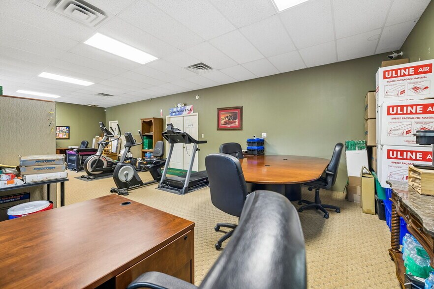 More Photos Of 49 Cutting Edge Ln, Dunlap Freestanding For Sale