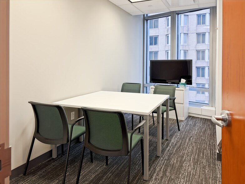More Photos Of 1325 Avenue of the Americas, New York Coworking Space