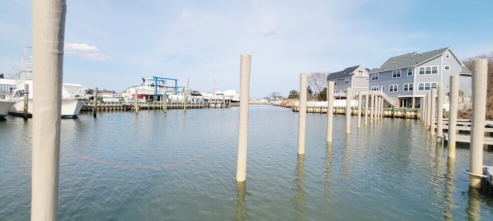 More Photos Of 41 Pennsylvania Ave, Waretown Marina For Sale
