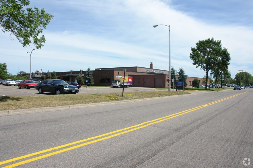 More Photos Of 1500-1550 W Highway 36, Roseville Office For Sale