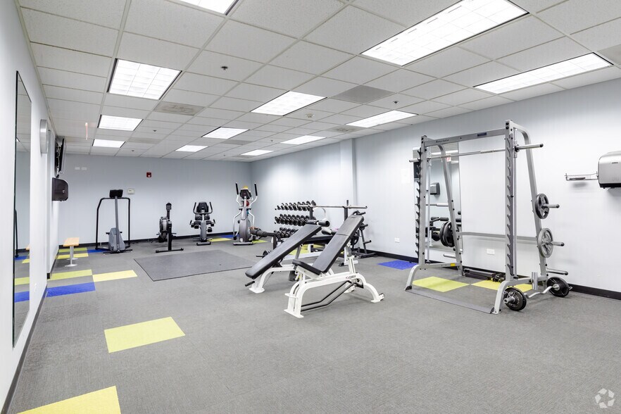 More Photos Of 1751 W Diehl Rd, Naperville Office For Lease