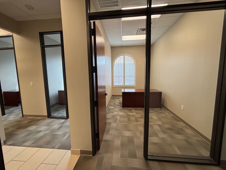 More Photos Of 7709 San Jacinto Pl, Plano Office For Sale